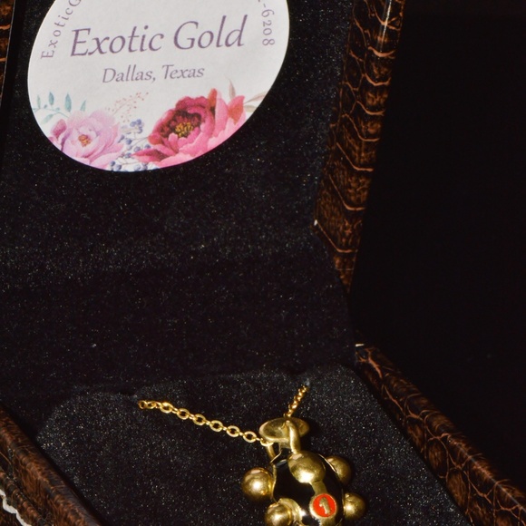 DESIGNER AARON BASHA ENAMEL SOLID 18K GOLD #1 RACE CAR CHARM PENDANT - Picture 8 of 10